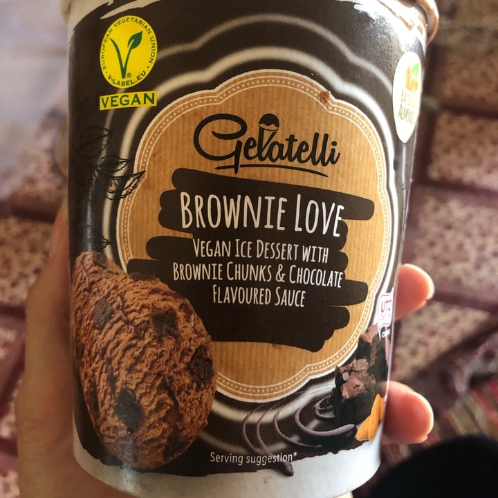 photo of Vemondo Helado Vegano Chocolate Brownie   shared by @nicole- on  13 Aug 2021 - review