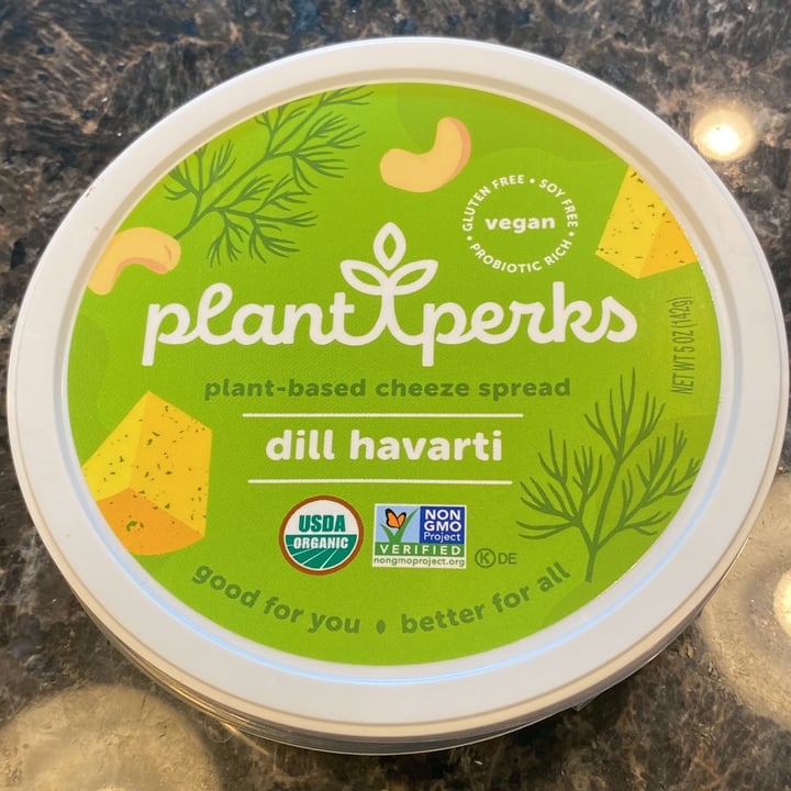 review photo of Plant Perks Dill Havarti Cheese Spread shared by @samlovesplants on 07 May 2022 - review