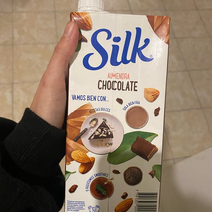 photo of Silk Silk Almendra Chocolate shared by @bbelen on  03 Aug 2022 - review