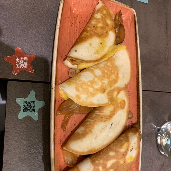 photo of Britos Milano Quesadilla victoria shared by @leila89 on  04 Aug 2022 - review