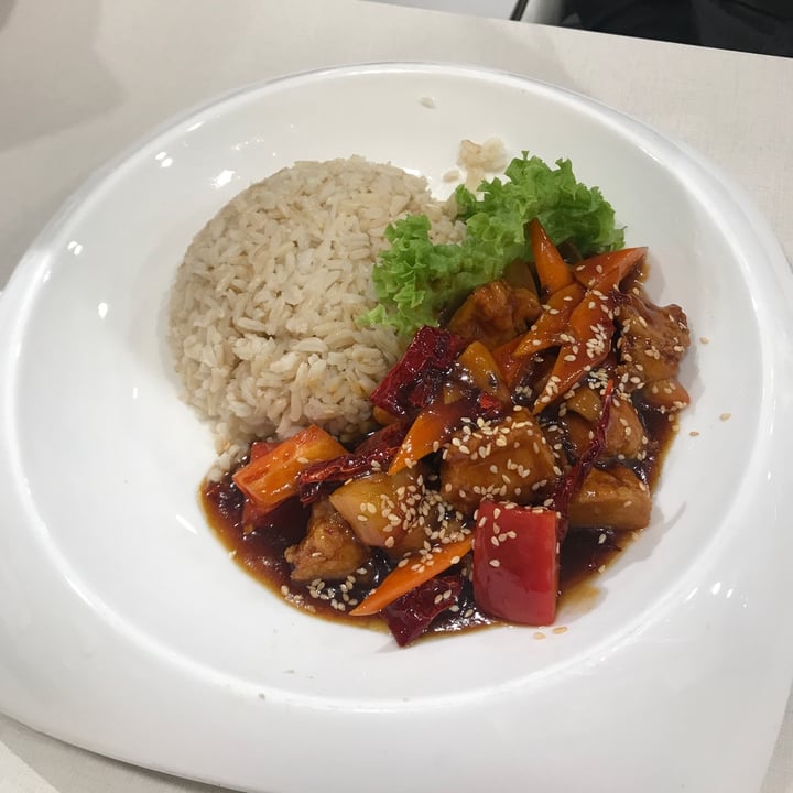photo of D’life orchard gateway Gong Bao Chicken Cube Rice shared by @mehmehrene on  25 Mar 2022 - review
