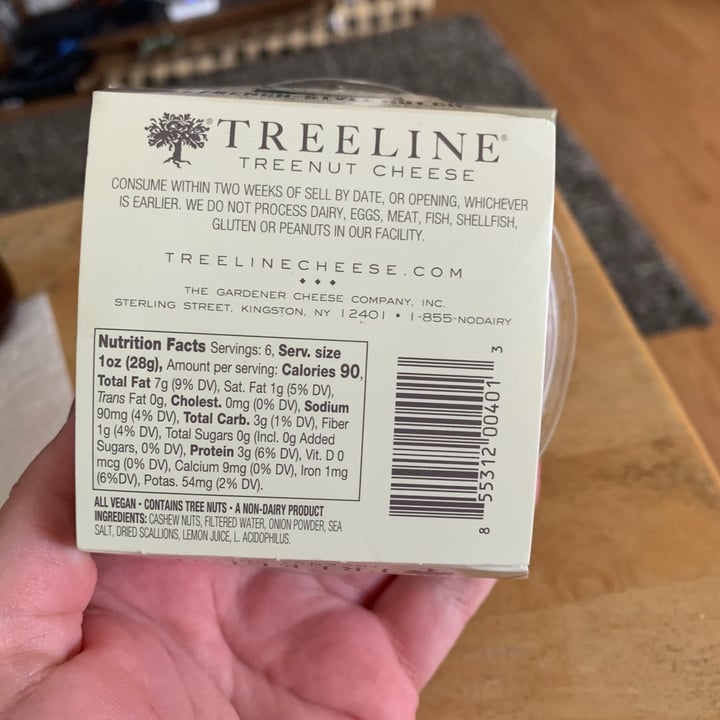 photo of Treeline Cheese Scallion French Style Treenut Cheese shared by @witchyvegan on  16 Jan 2020 - review
