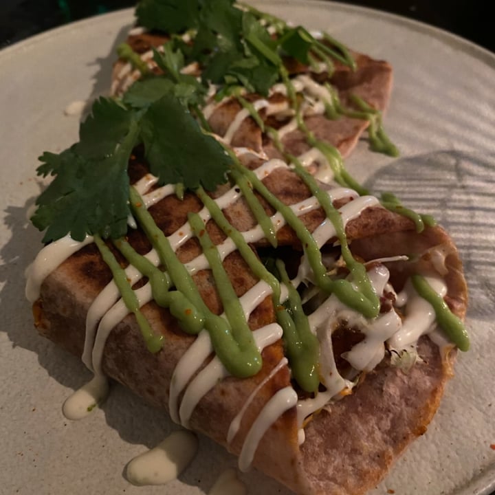 photo of PLANTA Cocina Dos Manos Burrito shared by @beckiesveggies on  13 Oct 2021 - review