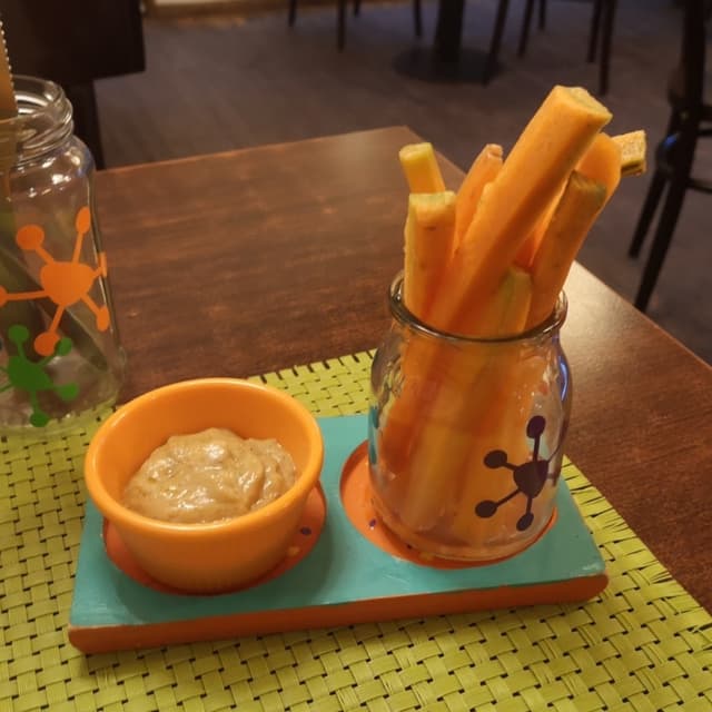 Photo of the dish “Crudités De Zanahoria Con Salsa De Berenjena”