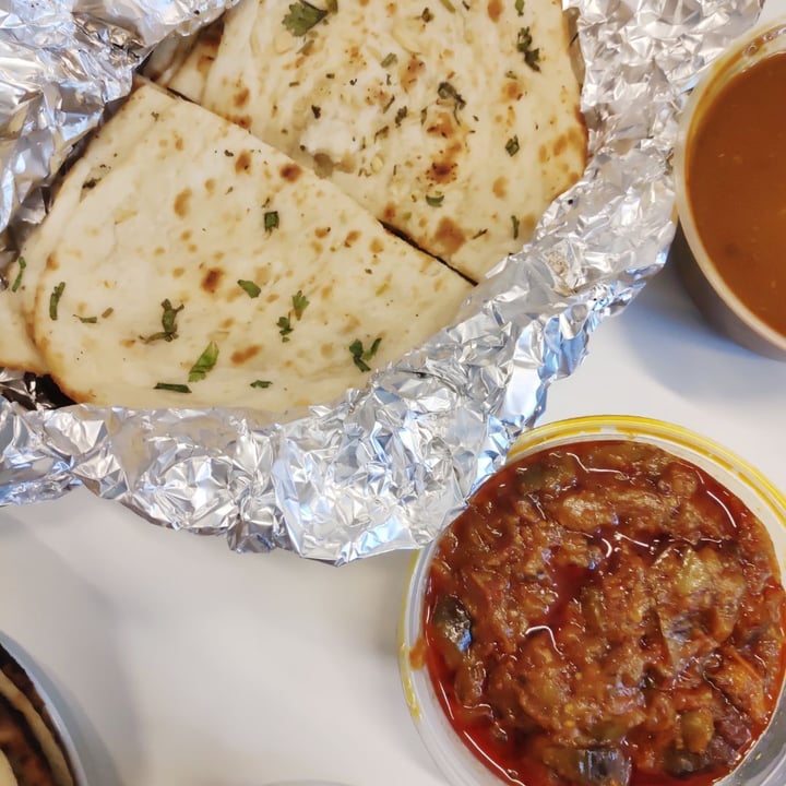 photo of Jaggi’s Northern Indian Cuisine Garlic Naan shared by @simhazel on  16 Nov 2019 - review
