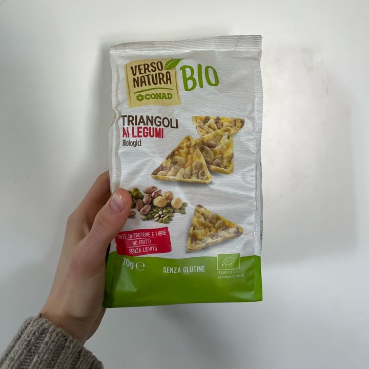 photo of Verso Natura Conad Veg Triangoli ai legumi biologici shared by @catib on  18 Apr 2022 - review