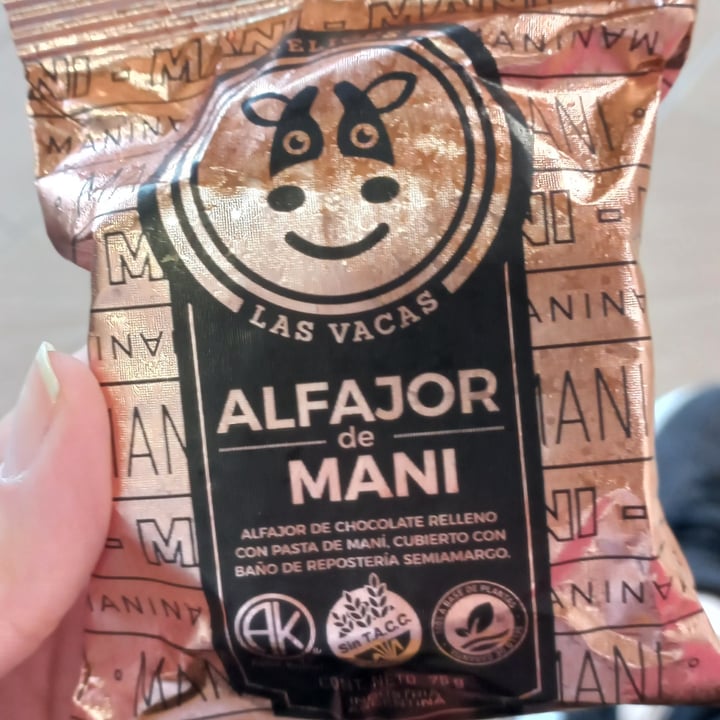 photo of Felices Las Vacas Alfajor De Almendras Con Cobertura De Chocolate shared by @miveganavida on  20 Nov 2021 - review