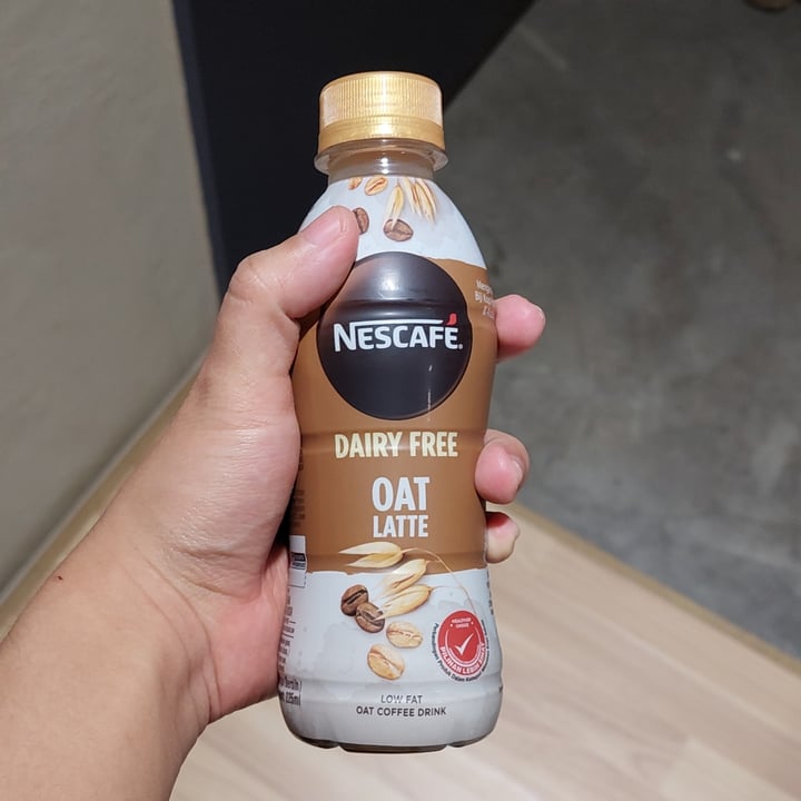 photo of Nescafé Dairy Free Oat Latte shared by @sadkid08 on  05 Jun 2022 - review