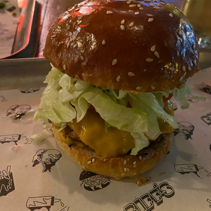 review photo of BrewDog Dalston Chick-style Burger shared by @prisca on 18 Dec 2021 - review