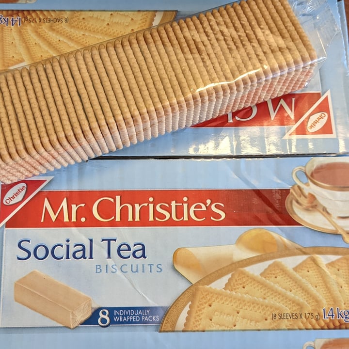 review photo of Mr Christie’s Social Tea biscuits shared by @awnyer on 04 Mar 2021 - review