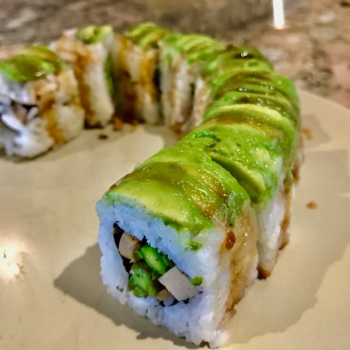 photo of SushiLove Mother Of Dragons shared by @pdxveg on  28 Apr 2020 - review