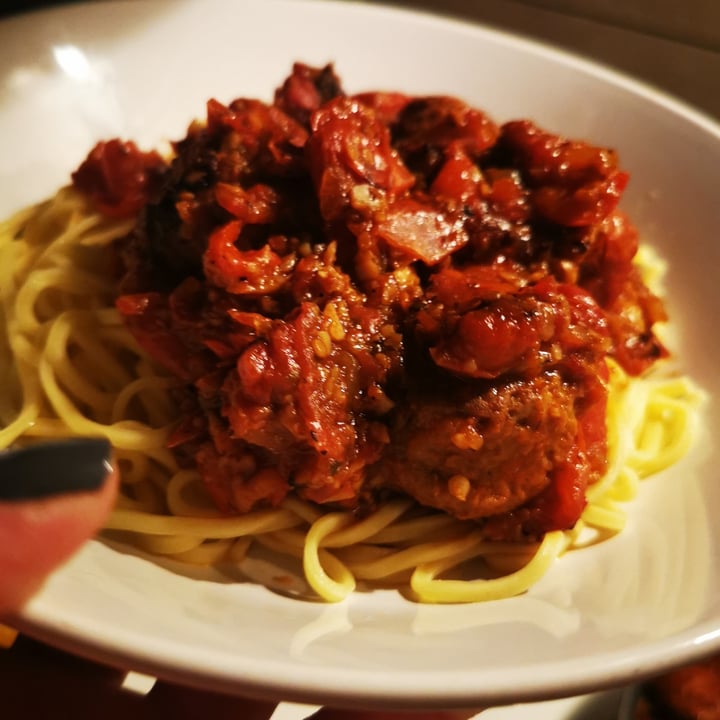 review photo of Beyond Meat Beyond Meatballs Italian Style shared by @theyogacreative on 09 Aug 2021 - review