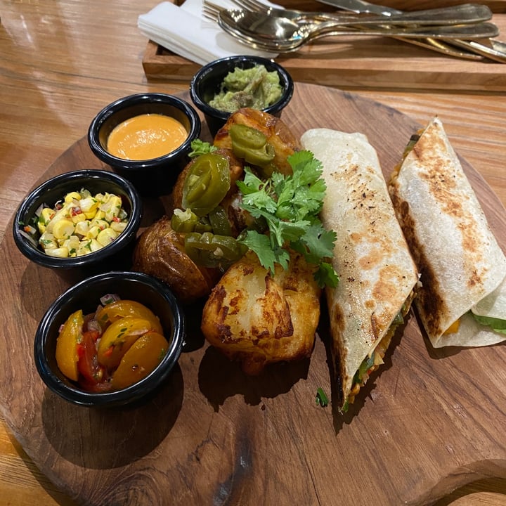 review photo of Genius Central Singapore Mexican Vegan Fajitas Wrap shared by @zobro on 14 Jan 2021 - review