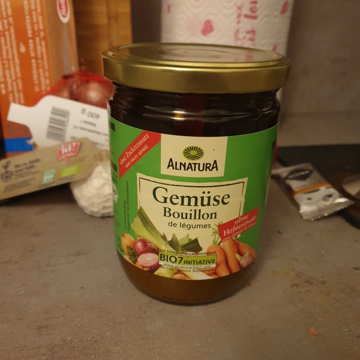 photo of Alnatura Gemüse Bouillon shared by @janaplantpowered on  01 Dec 2020 - review