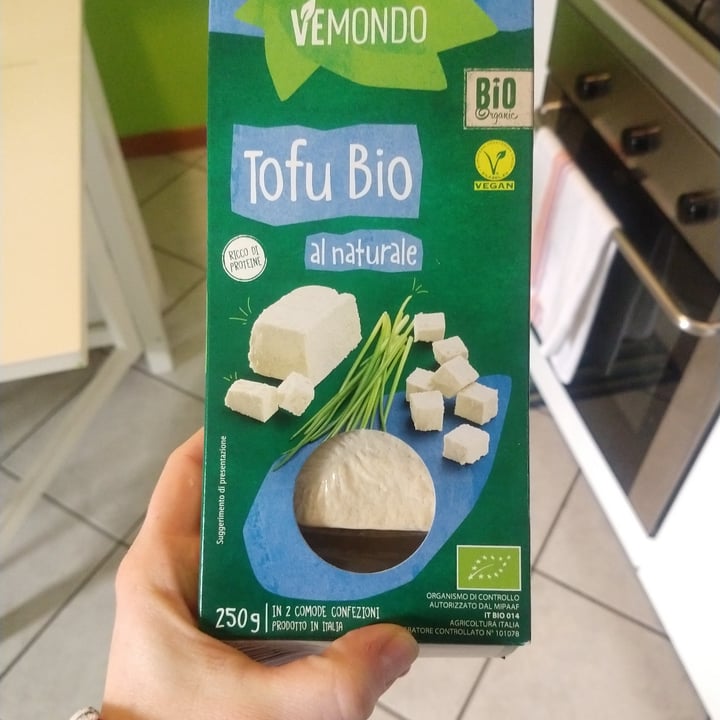 photo of Vemondo Tofu Bio al naturale shared by @alessia31 on  13 Apr 2022 - review