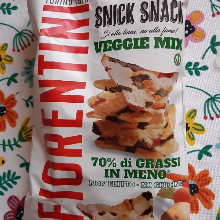 photo of Fiorentini Veggie mix Snick Snack shared by @rawnen on  31 May 2022 - review