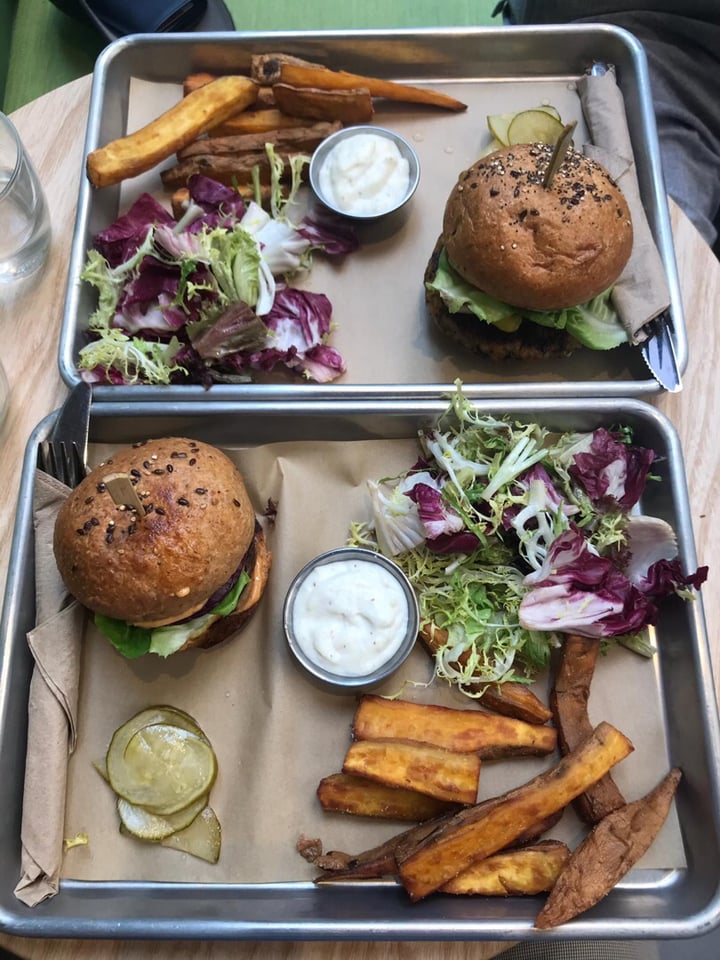 photo of Treehouse Tundra and Savanna burgers shared by @stevodedevo on  01 Oct 2019 - review