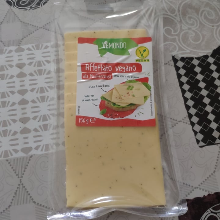 review photo of Vemondo Affettato Vegano Alla Mediterranea shared by @maax on 10 Aug 2022 - review