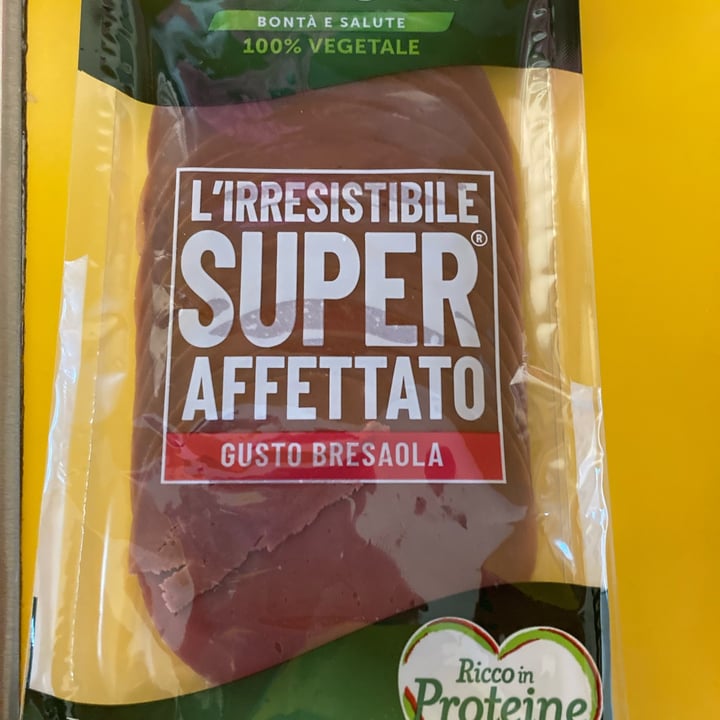 photo of Valsoia L'IRRESISTIBILE SUPER AFFETTATO GUSTO BRESAOLA shared by @annaterr on  19 Sep 2022 - review