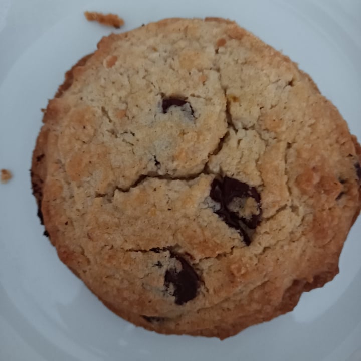 photo of The Hippie Baker Cookie con pepitas de chocolate shared by @lispm on  29 Oct 2022 - review
