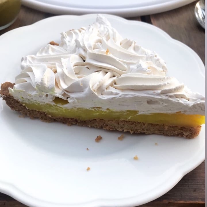photo of Loving Hut Lemon Pie shared by @azaivegana on  15 Dec 2020 - review