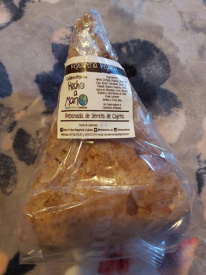 review photo of Hecho a Mano Repostería Orgánica Cemita de cajeta shared by @rattus on 27 Jan 2020 - review