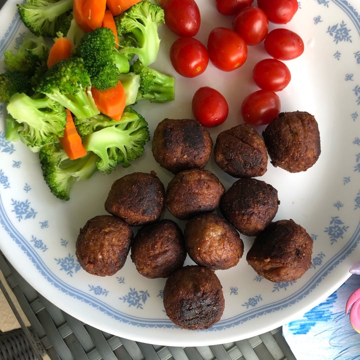 review photo of Ikea Huvudroll Plant Balls shared by @germainew on 24 Oct 2021 - review