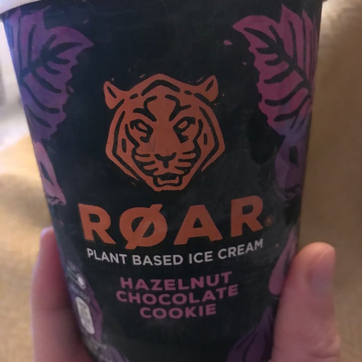 Roar Hazelnut Chocolate Cookie ice cream Review abillion