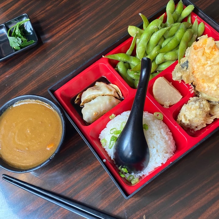 review photo of Nippon Kitchen Vegan Bento Box, Agadashi tofu, sweet potato and cucmber sushi rolls shared by @hannahkennedy on 27 Jul 2020 - review