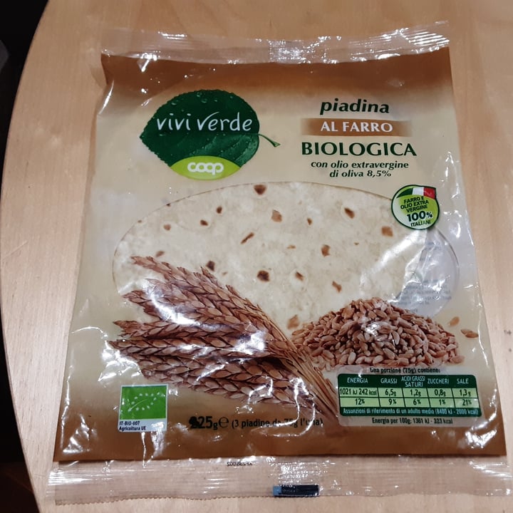 photo of Vivi Verde Coop Piadina Al Farro shared by @marialaurait on  02 Jan 2022 - review