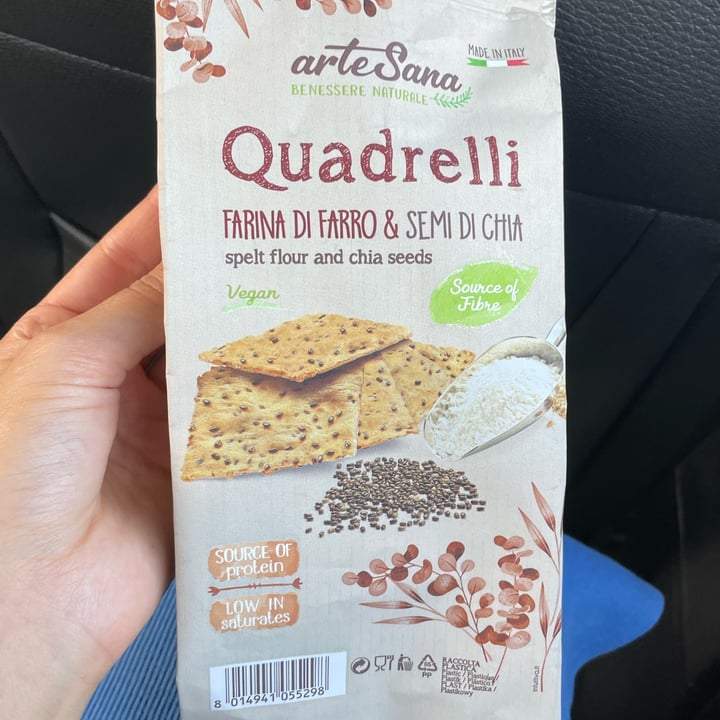 review photo of ArteSana quadrelli farina di farro e semi di chia shared by @bhcec on 11 Oct 2022 - review