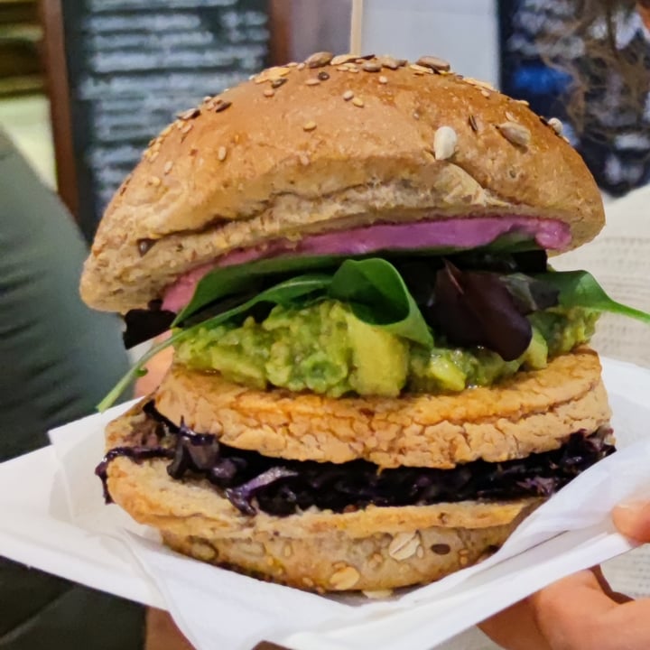 review photo of Veg & Veg Asian Burger shared by @micip on 03 Jun 2022 - review