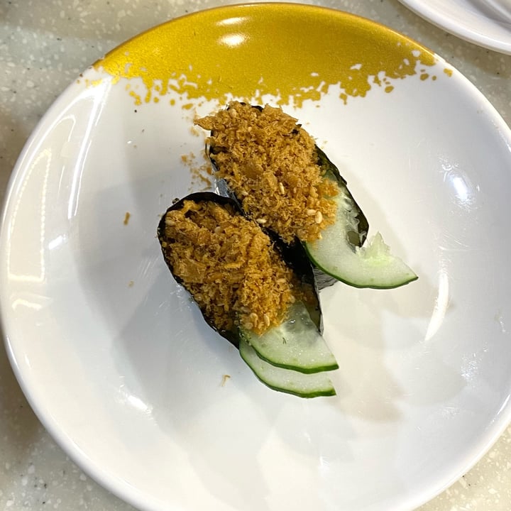 photo of Saute Sushi Gunkan-Soy Floss and Cucumber shared by @blxck on  15 Dec 2021 - review