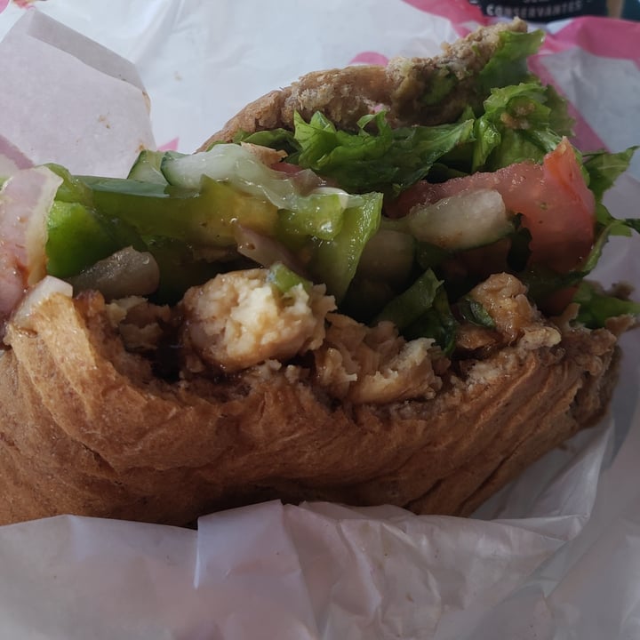 review photo of Subway teriyaki veg shared by @alessandraoliveira on 11 Nov 2022 - review