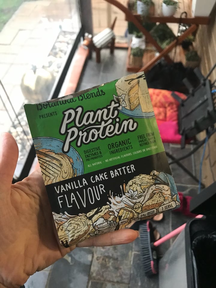 photo of Botanika Blends Vanilla Cake Batter Protein Powder shared by @tenayagray on  10 Nov 2019 - review