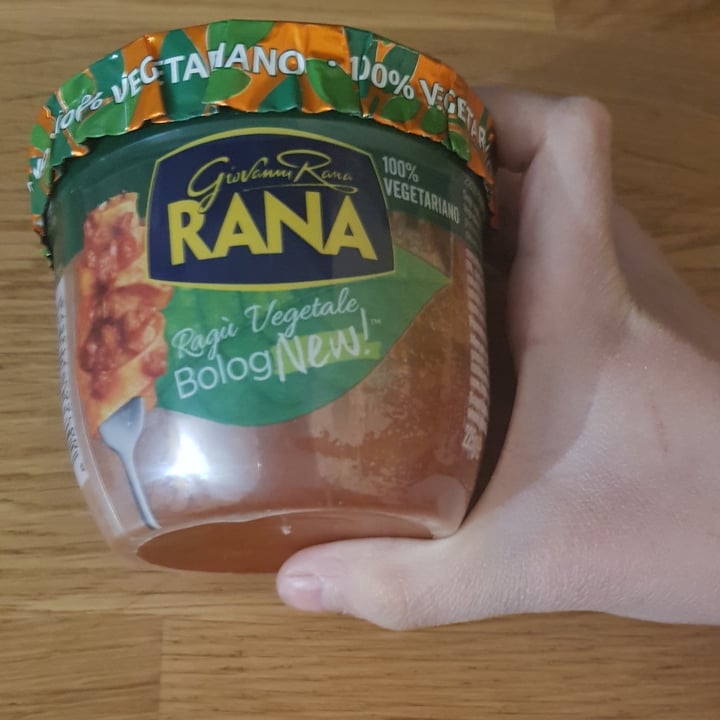 photo of Rana Ragù Vegetale BologNew shared by @giulipimpiveg on  19 Mar 2022 - review