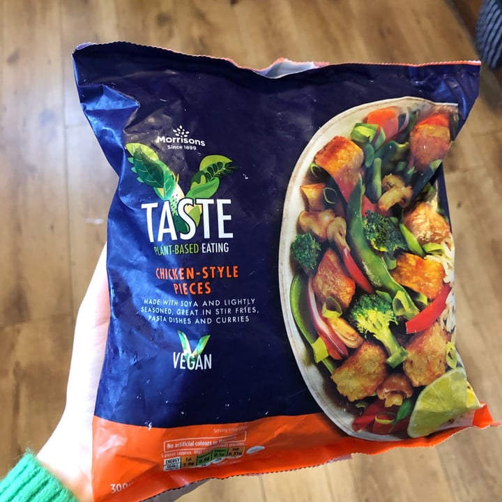 photo of Morrisons Chicken style pieces shared by @laurenmitchell on  24 May 2021 - review