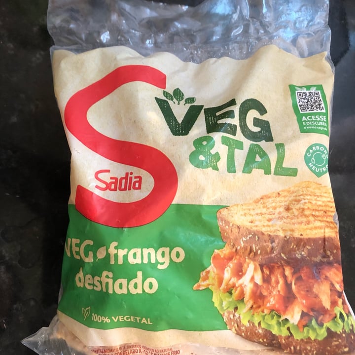 review photo of frango vegetal desfiado frango vegetal Veggieburgers E Tal shared by @palilaelia on 12 May 2022 - review