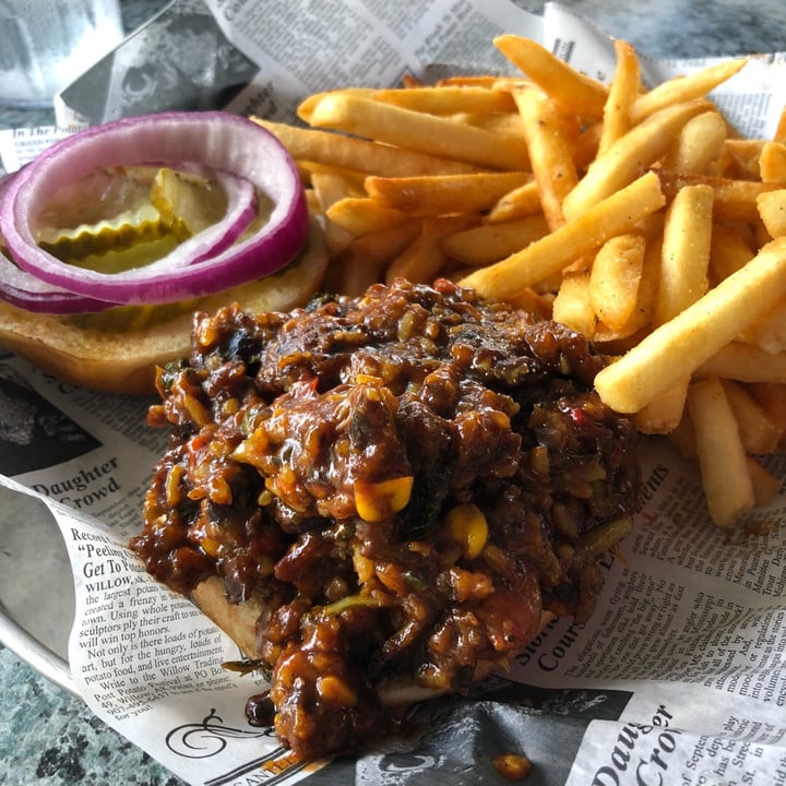 review photo of Harps American Pub & Grill Vegan BBQ Sandwich shared by @bveggie on 11 Jul 2018 - review