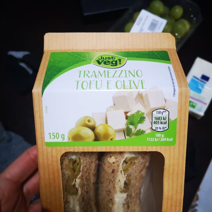 photo of Just Veg (ALDI España) tramezzino seitan e funghi shared by @ele72 on  21 Mar 2022 - review