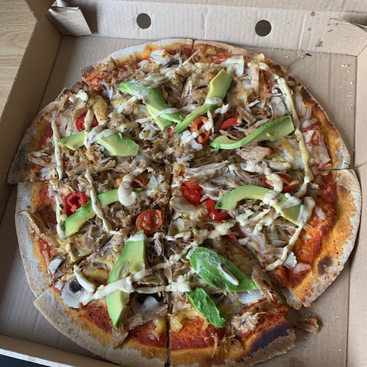 photo of Vegan Street Food ZA Chickless Mayo Pizza shared by @peppadew on  06 Mar 2021 - review