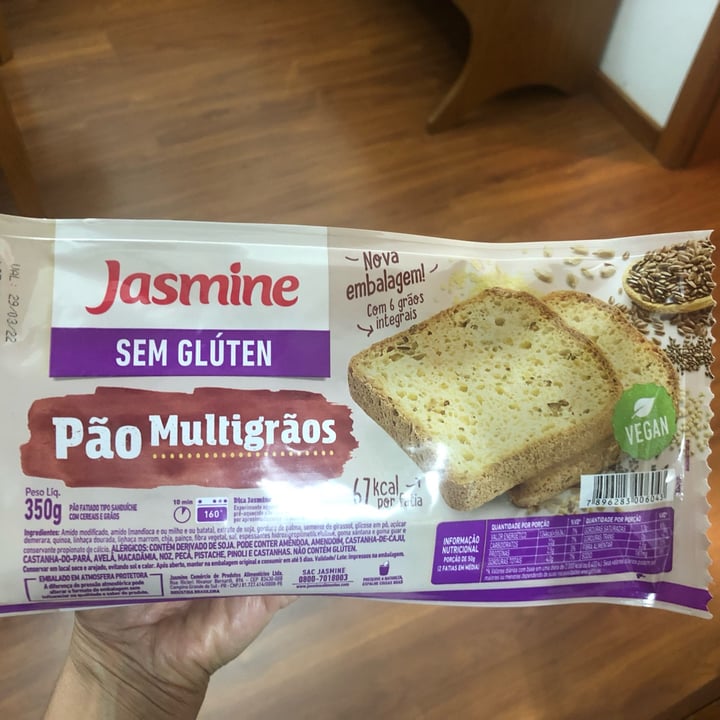 photo of Jasmine Pão Multigrãos shared by @adrianazichiaromano on  13 Nov 2021 - review