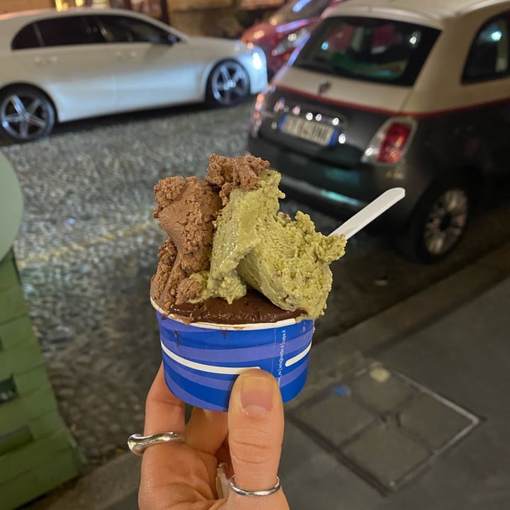 photo of OUT OF THE BOX (C.so Lodi) Gelato raw shared by @theredhead on  04 May 2022 - review