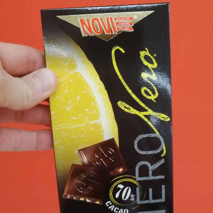 photo of Novi Nero nero con scorzette di limone e cristalli allo zenzero shared by @cadodi on  29 Jun 2022 - review