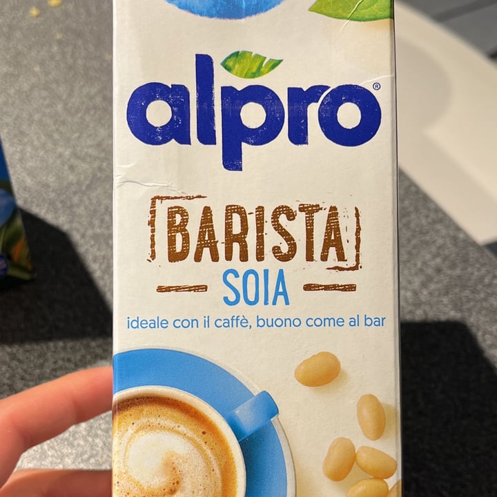 review photo of Alpro Barista Soia shared by @eliabrunelli on 11 Apr 2022 - review