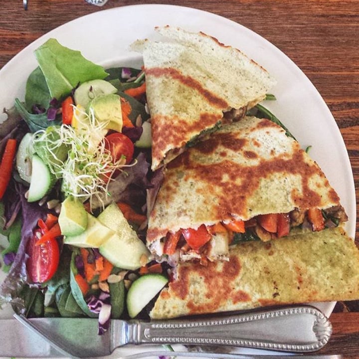 photo of Creative Juices Natural Cafe' Veggie Quesadilla shared by @drhemp on  02 May 2020 - review