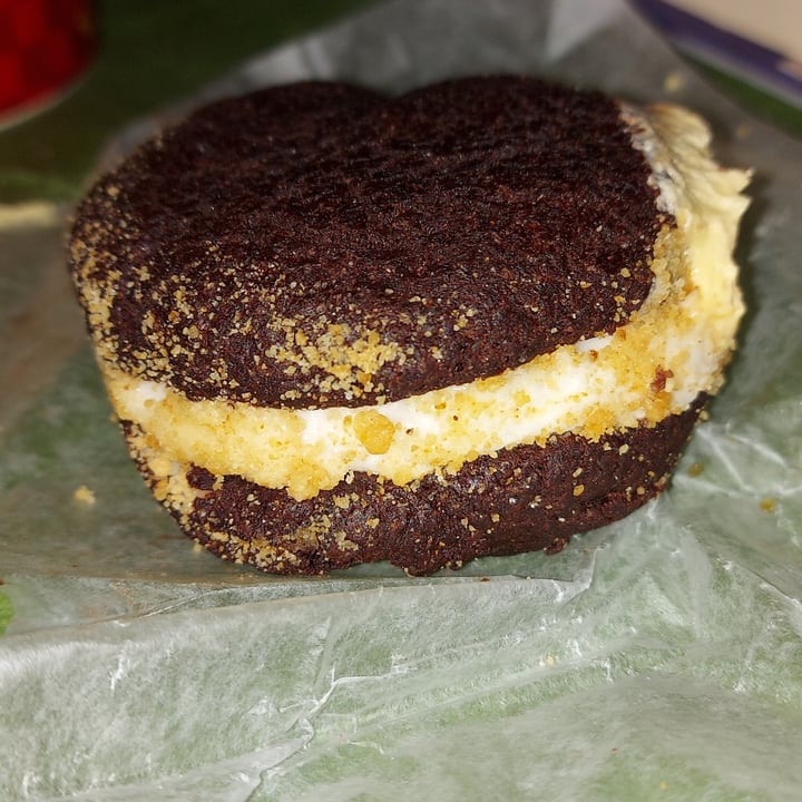 photo of Bunner's Bakeshop Whoopie shared by @svraphael88 on  02 Oct 2021 - review