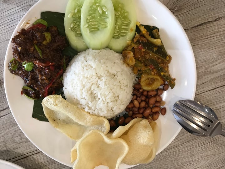 photo of Yishensu - A Vegetarian Connoisseur Nasi Lemak shared by @sundial on  05 Nov 2019 - review