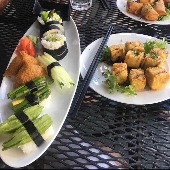 review photo of Liquid Ginger Vegetarian Sushi Combo (vegan) shared by @thenightann on 27 Apr 2020 - review