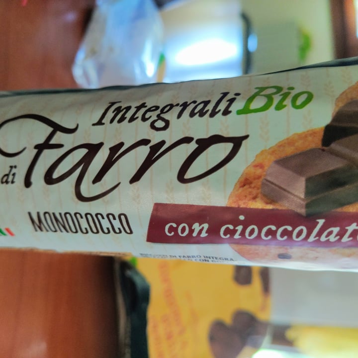 photo of Poggio del farro Biscotti integrali di farro monococco con gocce di cioccolato shared by @anitapanda95 on  01 Sep 2020 - review